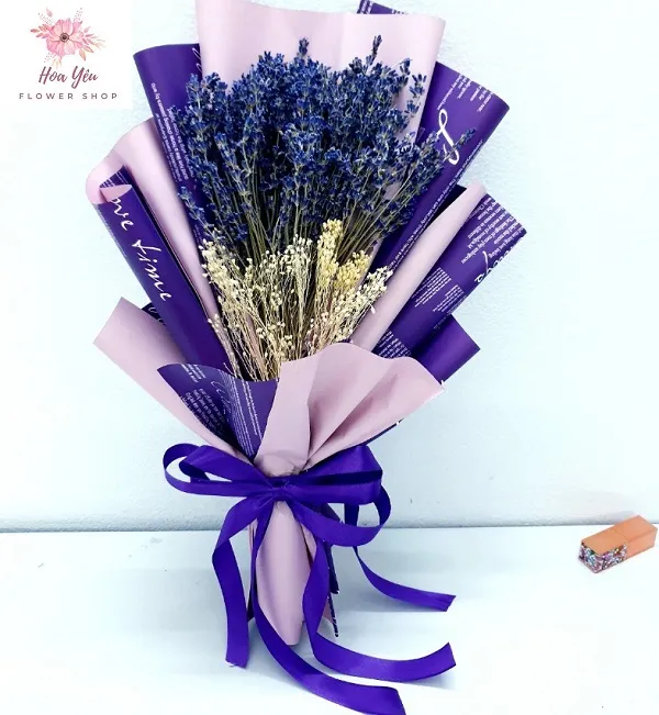 Hoa Lavender tượng trưng cho sự hòa bình và sự bình yên