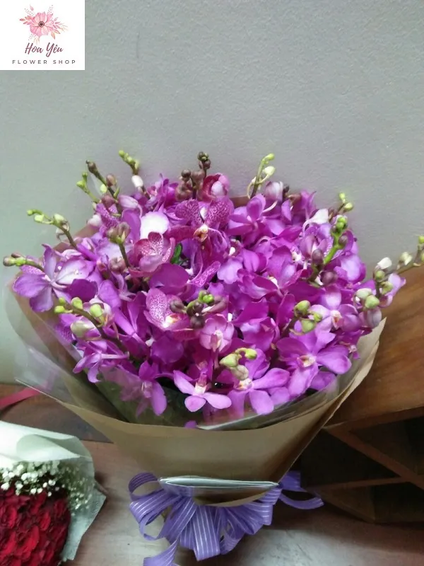  tặng hoa phong lan cũng là một cách tuyệt vời để bày tỏ lòng chúc phúc 